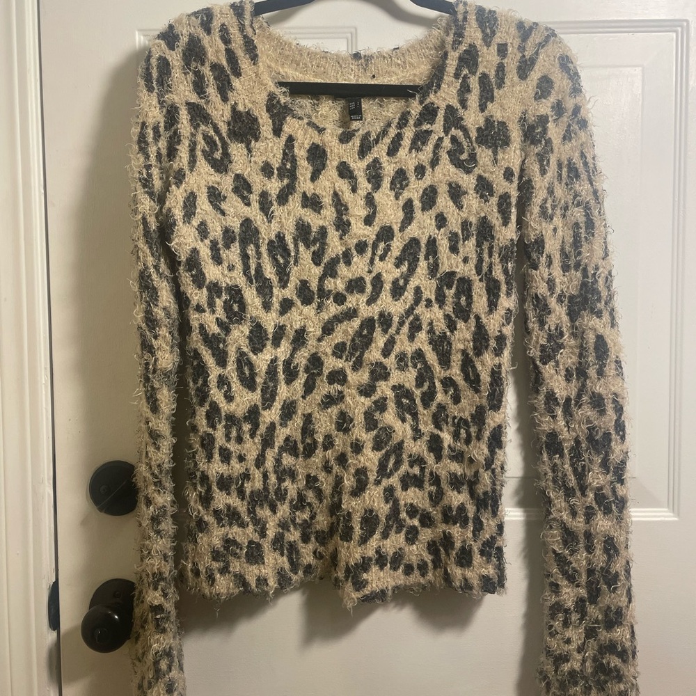 Fang Fuzzy Cheetah Print Sweater